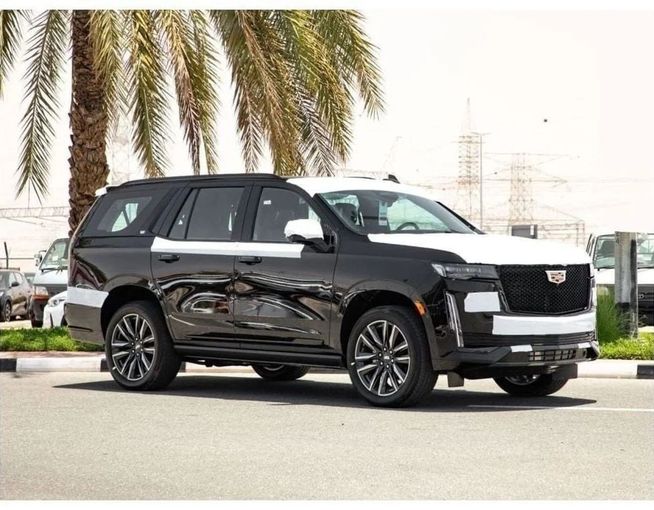 Новый Cadillac Escalade V Рестайлинг, 6.2 л, 2024 в Дубае от Dresden Motors Черный цвет. GCC | AUTO.AE