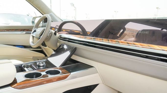 Новый Cadillac Escalade V Рестайлинг, 6.2 л, 2025 в Дубае от Najem Motors Черный цвет. GCC | AUTO.AE