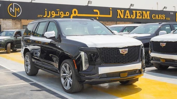 Новый Cadillac Escalade V Рестайлинг, 6.2 л, 2025 в Дубае от Najem Motors Черный цвет. GCC | AUTO.AE