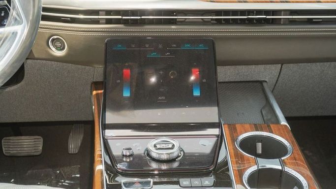 Новый Cadillac Escalade V Рестайлинг, 6.2 л, 2025 в Дубае от Najem Motors Черный цвет. GCC | AUTO.AE