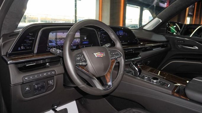 New Cadillac Escalade V Facelift, 6.2 l, 2024 in Dubai by Najem Motors, Black color. GCC Specs | AUTO.AE