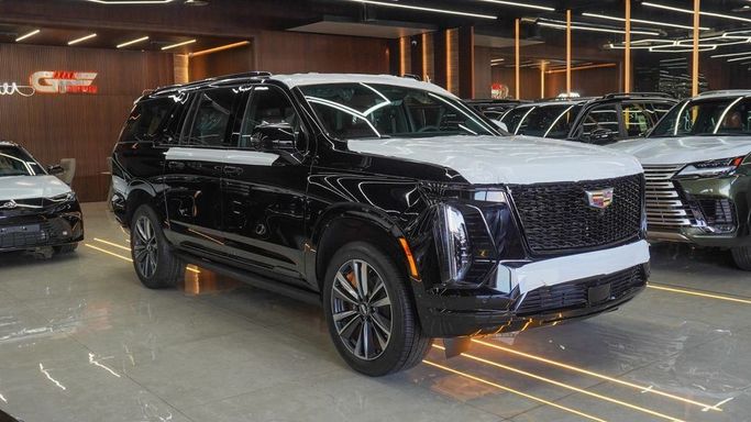 New Cadillac Escalade V Facelift, 6.2 l, 2025 in Dubai by Najem Motors, Black color. GCC Specs | AUTO.AE