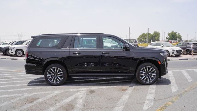 New Cadillac Escalade V Facelift, 6.2 l, 2024 in Dubai by Najem Motors, Black color. GCC Specs | AUTO.AE