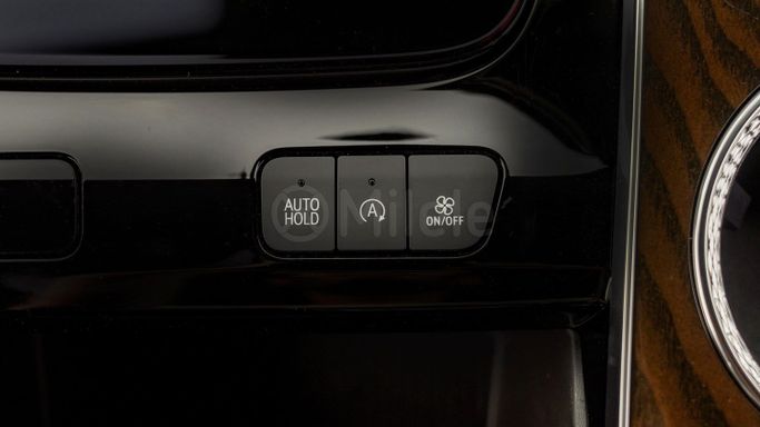 Новый Cadillac Escalade V Рестайлинг, 6.2 л, 2025 в Дубае от Milele Черный цвет. Other | AUTO.AE