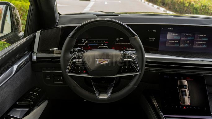 Новый Cadillac Escalade V Рестайлинг, 6.2 л, 2025 в Дубае от Milele Черный цвет. Other | AUTO.AE