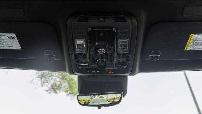 Новый Cadillac Escalade V Рестайлинг, 6.2 л, 2025 в Дубае от Milele Черный цвет. Other | AUTO.AE