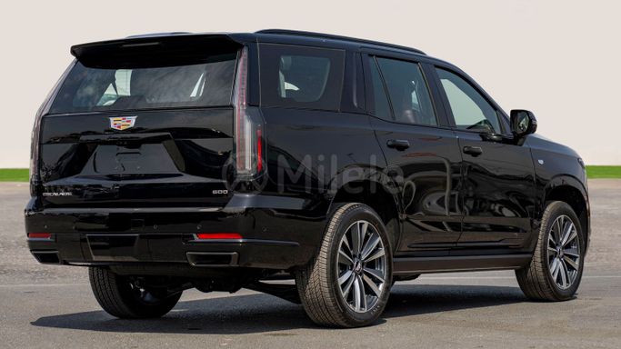 جديدة Cadillac Escalade شد الوجه V, 6.2 l, 2025 في في دبي من Milele، اللون أسود. أخرى | AUTO.AE