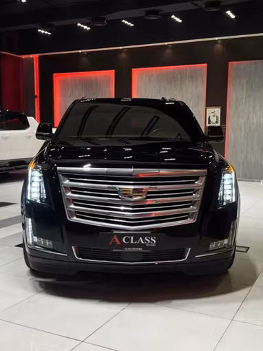 Подержанный Cadillac Escalade V, 6.2 л, 2020 в Дубае от A Class Motors Черный цвет.  | AUTO.AE