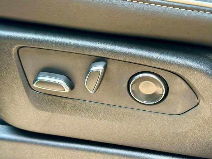 New Cadillac Escalade 600 V Facelift, 6.2 l, 2025 in Dubai by Express Motors, Black color. Other | AUTO.AE