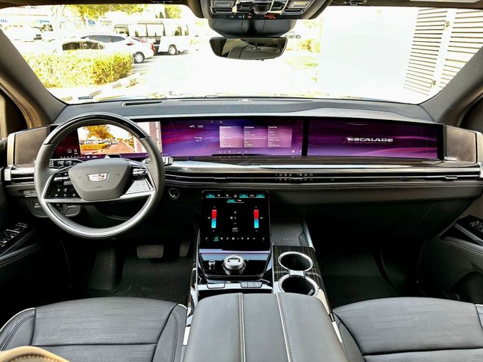 New Cadillac Escalade 600 V Facelift, 6.2 l, 2025 in Dubai by Express Motors, Black color. Other | AUTO.AE