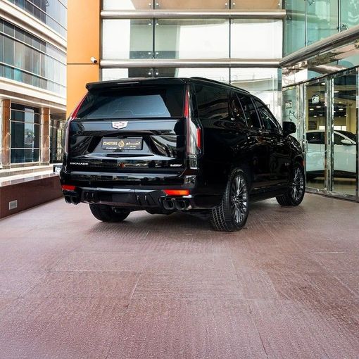 New Cadillac Escalade-V I, 6.2 l, 2023 in Dubai by Q Motors, Black color. GCC Specs | AUTO.AE