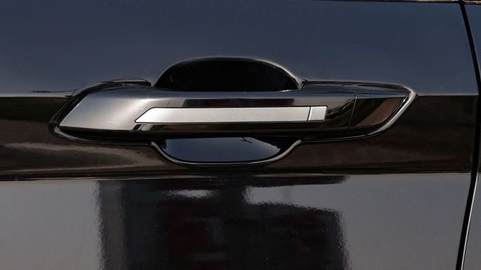 New Chevrolet Captiva II, 1.5 l, 2025 in Dubai by Altass Motors, Black color. Other | AUTO.AE
