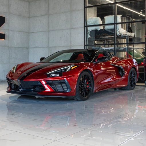 Chevrolet Corvette C8, 2023 тарга спорт класса в Дубае от DEIZ красный цвет | AUTO.AE