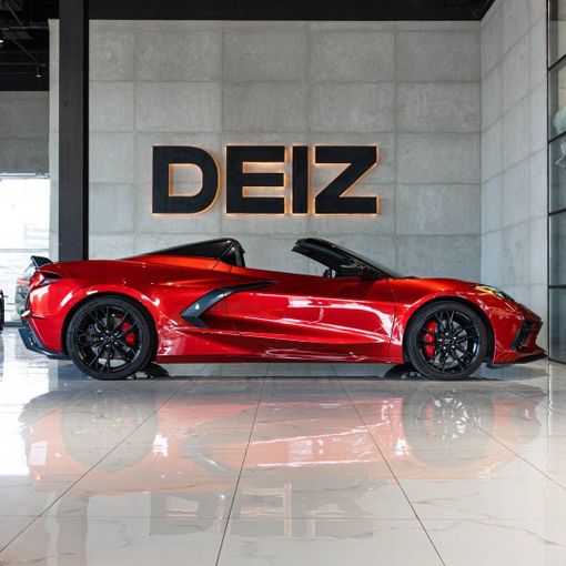 Chevrolet Corvette C8, 2023 тарга спорт класса в Дубае от DEIZ красный цвет | AUTO.AE