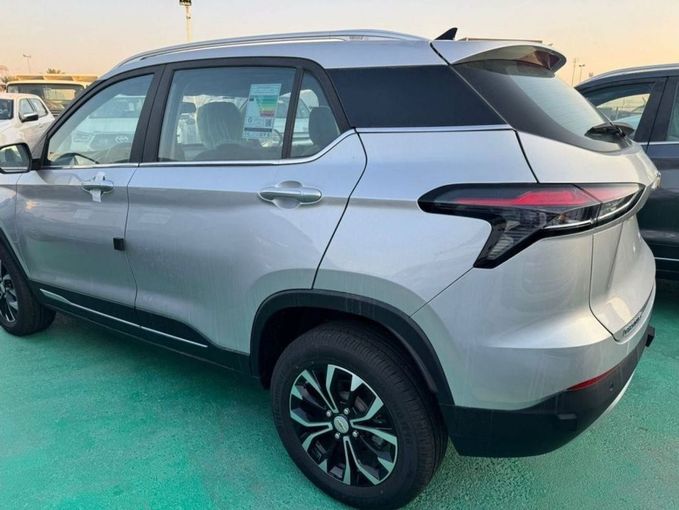 Новый Chevrolet Groove, 1.5 л, 2020 в Дубае от Mohamed Hakim Motors Серебристый цвет. Other | AUTO.AE
