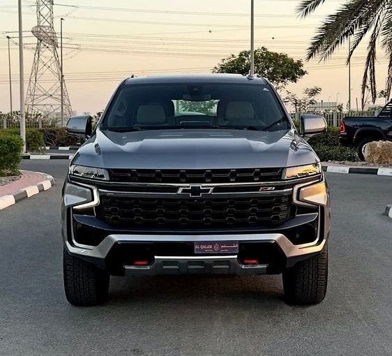 Подержанный Chevrolet Tahoe V, 6.2 л, 2022 в Дубае от Q Motors Серый цвет. GCC | AUTO.AE