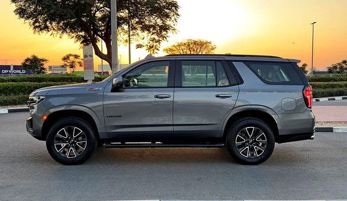 Подержанный Chevrolet Tahoe V, 6.2 л, 2022 в Дубае от Q Motors Серый цвет. GCC | AUTO.AE
