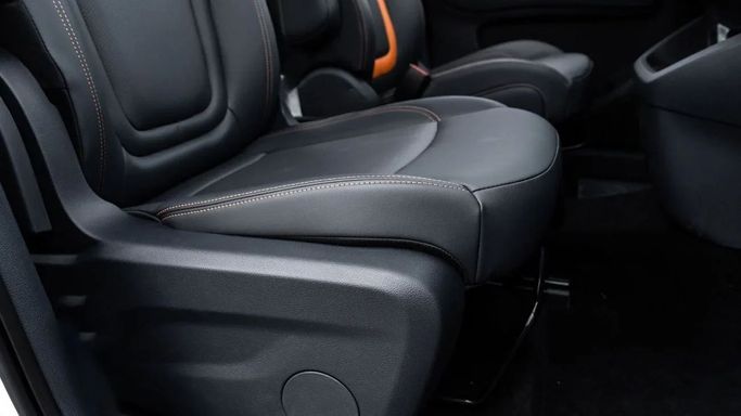 Новый FAW Bestune NAT, 2021 в Дубае от Altass Motors Белый цвет. Other | AUTO.AE