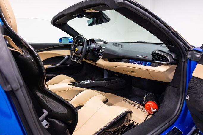 Подержанный Ferrari 296 GTS, 3.0 л, 2023 в Дубае от PUPIL OF FATE MOTORS Голубой цвет. GCC | AUTO.AE