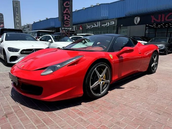 Подержанный Ferrari 458, 4.5 л, 2014 в Дубае от Nice Cars Motos Красный цвет. GCC | AUTO.AE