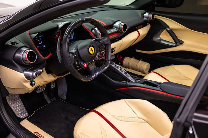 Подержанный Ferrari 812 GTS, 6.5 л, 2020 в Дубае от PUPIL OF FATE MOTORS Черный цвет. GCC | AUTO.AE