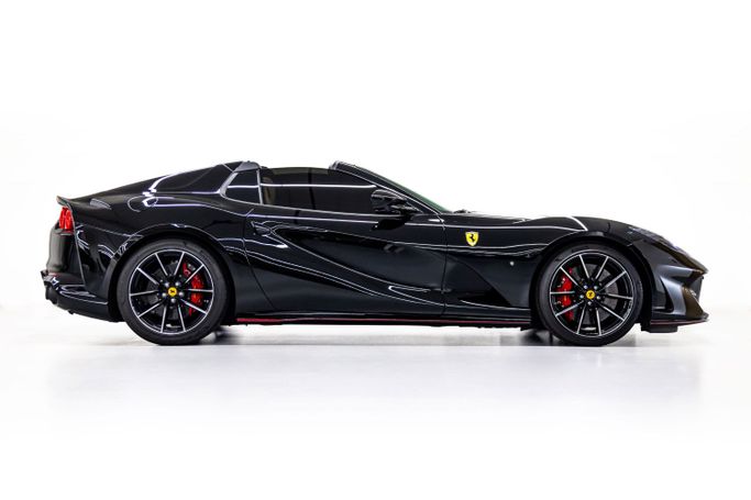 Подержанный Ferrari 812 GTS, 6.5 л, 2020 в Дубае от PUPIL OF FATE MOTORS Черный цвет. GCC | AUTO.AE