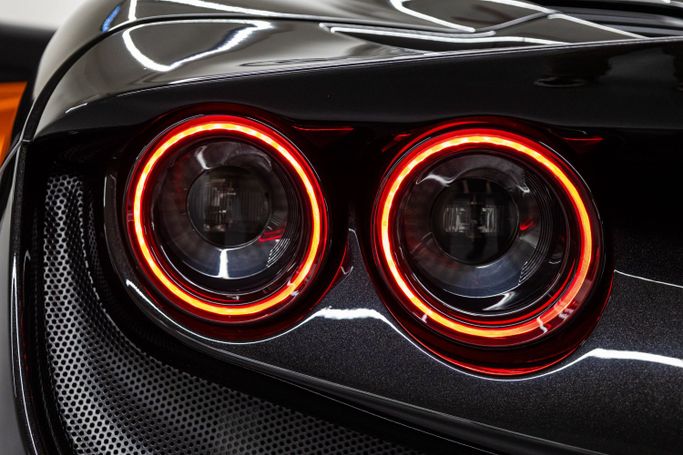 Ferrari F8 Spider, 2023 родстер spider спорт класса в Дубае от POF RENTAL черный цвет | AUTO.AE