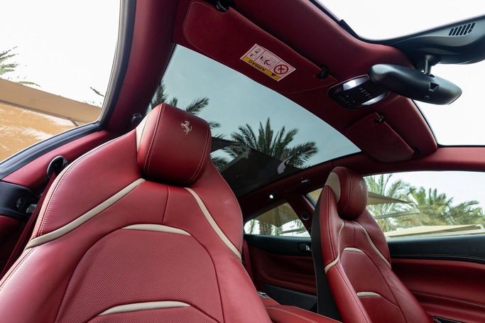 Подержанный Ferrari GTC4Lusso, 6.3 л, 2017 в Дубае от Linda Cars Белый цвет. GCC | AUTO.AE