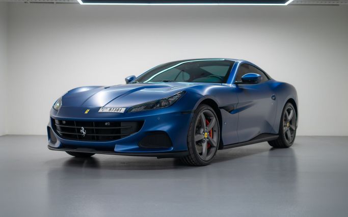 Ferrari Portofino I Рестайлинг (M), 2022 кабриолет спорт класса в Дубае от POF RENTAL синий цвет | AUTO.AE