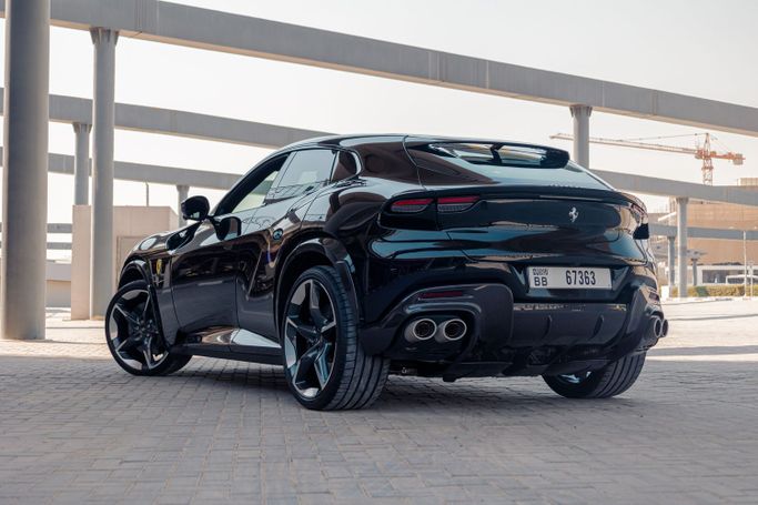 Ferrari Purosangue, 2024 внедорожник 5 дв. спорт класса в Дубае от POF RENTAL черный цвет | AUTO.AE