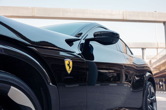 Ferrari Purosangue, 2024 внедорожник 5 дв. спорт класса в Дубае от POF RENTAL черный цвет | AUTO.AE