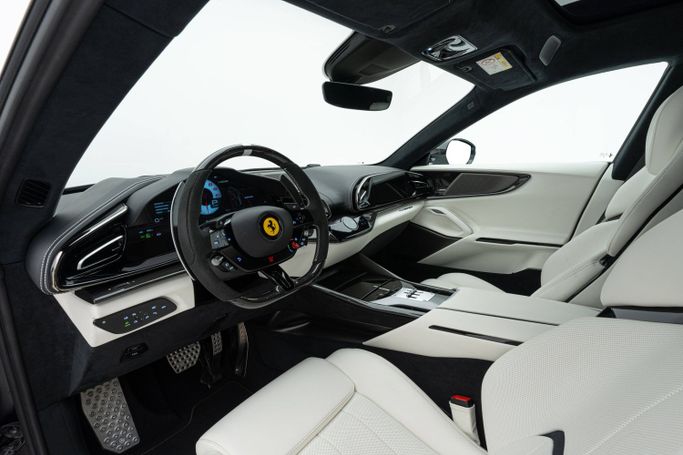 Подержанный Ferrari Purosangue, 6.5 л, 2025 в Дубае от X MOTORS Черный цвет. Европейская | AUTO.AE