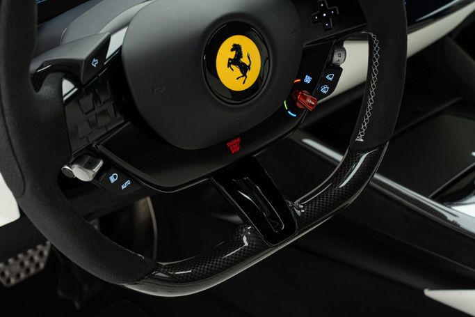Подержанный Ferrari Purosangue, 6.5 л, 2025 в Дубае от X MOTORS Черный цвет. Европейская | AUTO.AE