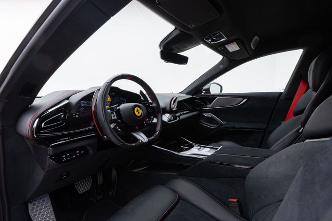 Подержанный Ferrari Purosangue, 6.5 л, 2024 в Дубае от X MOTORS Красный цвет. Европейская | AUTO.AE