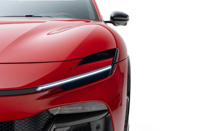 Подержанный Ferrari Purosangue, 6.5 л, 2024 в Дубае от X MOTORS Красный цвет. Европейская | AUTO.AE