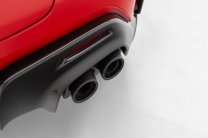 Подержанный Ferrari Purosangue, 6.5 л, 2024 в Дубае от X MOTORS Красный цвет. Европейская | AUTO.AE