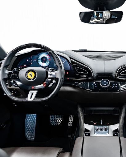 Подержанный Ferrari Purosangue, 6.5 л, 2024 в Дубае от GCC Super Motors Черный цвет. GCC | AUTO.AE