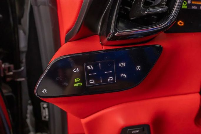 مستعملة Ferrari Roma, 3.9 l, 2023 في في دبي من Laith Alobaidi Motors، اللون أسود. المواصفات الأوروبية | AUTO.AE