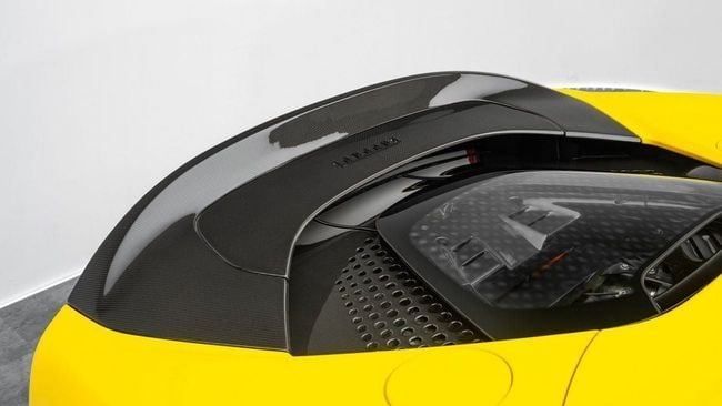 Used Ferrari SF90 Stradale Spider I, 4.0 l, 2022 in Dubai by Al Ain Class Motors, Yellow color. European Specs | AUTO.AE