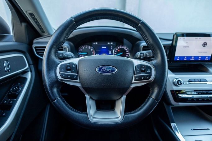 Подержанный Ford Explorer VI, 2.3 л, 2022 в Дубае от Linda Cars Зеленый цвет. GCC | AUTO.AE