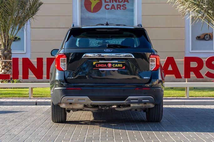 Подержанный Ford Explorer VI, 2.3 л, 2022 в Дубае от Linda Cars Зеленый цвет. GCC | AUTO.AE