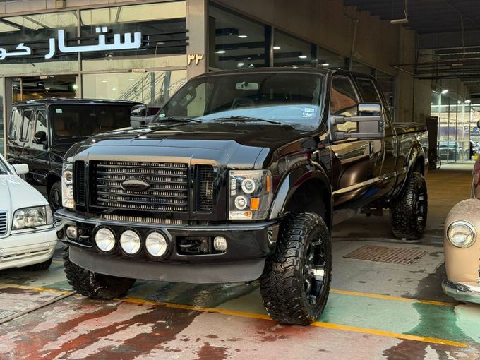 Подержанный Ford F-150 XI, 5.4 л, 2008 в Дубае от STAR COLLECTION LLC Черный цвет. Американская | AUTO.AE