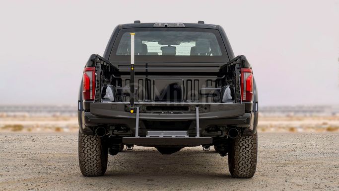Новый Ford F-150 XIV Рестайлинг, 3.5 л, 2025 в Дубае от Milele Черный цвет. Other | AUTO.AE