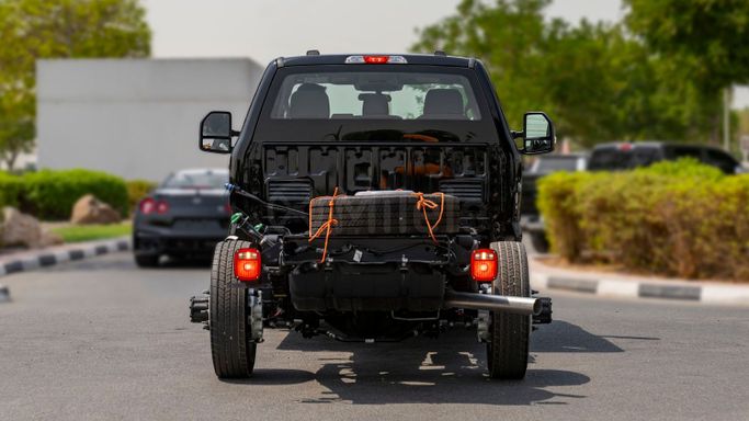 Новый Ford F-550 IV, 6.7 л, 2025 в Дубае от Milele Черный цвет. Other | AUTO.AE