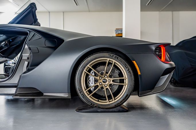 Новый Ford GT II, 3.5 л, 2017 в Дубае Черный цвет. Американская | AUTO.AE