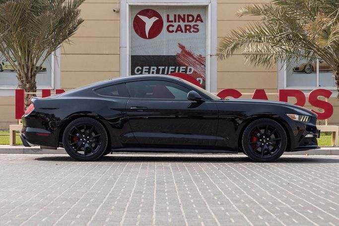 Подержанный Ford Mustang VI, 5.0 л, 2017 в Дубае от Linda Cars Черный цвет. GCC | AUTO.AE