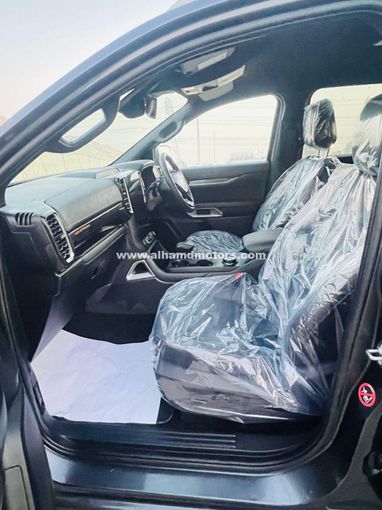 Подержанный Ford Ranger T6.2, 2.0 л, 2023 в Дубае от Alhamd Motors Серый цвет. Other | AUTO.AE