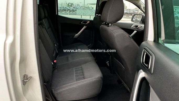 Подержанный Ford Ranger T6 Рестайлинг 2, 3.2 л, 2021 в Дубае от Alhamd Motors Белый цвет. Other | AUTO.AE