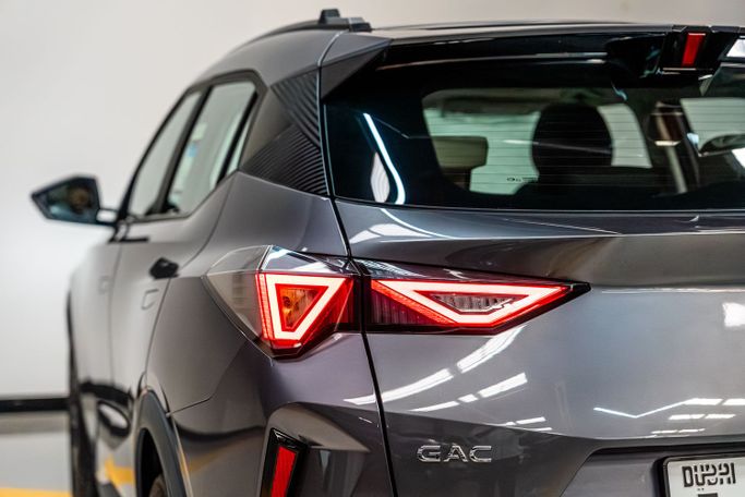 GAC GS3, 2025 внедорожник 5 дв. эконом класса в Дубае от POF RENTAL серый цвет | AUTO.AE