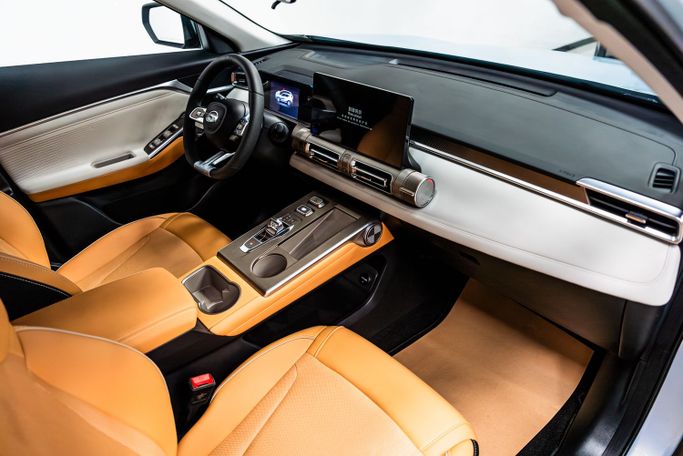 GAC GS3, 2025 внедорожник 5 дв. эконом класса в Дубае от POF RENTAL серебристый цвет | AUTO.AE